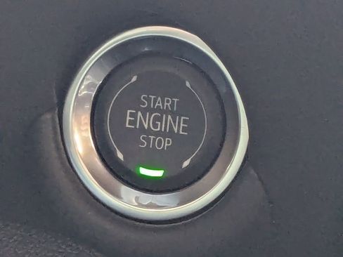 New 2026 Chevrolet Suburban Premier image 35