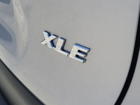 Used 2024 Toyota RAV4 XLE FWD image 8