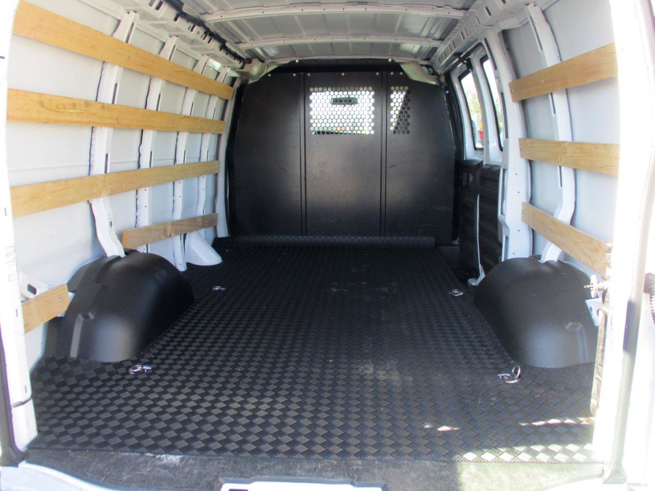 Used 2021 Chevrolet Express 2500 w/ Driver Convenience Package RWD image 12