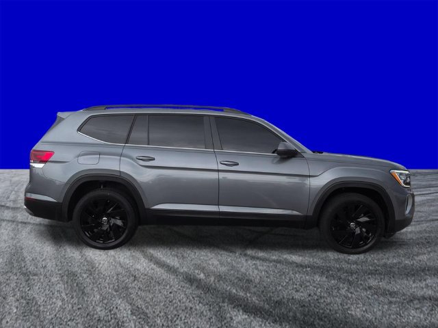 Used 2025 Volkswagen Atlas SE FWD image 3