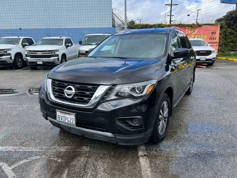 Used 2020 Nissan Pathfinder S image 22