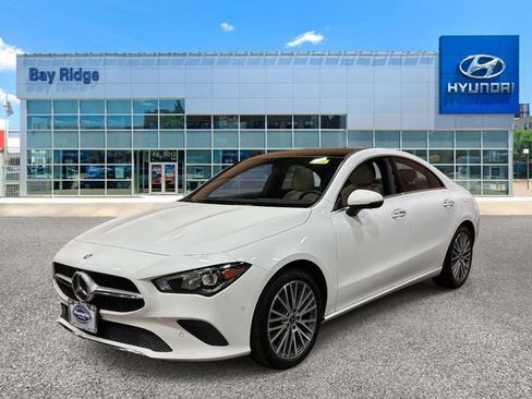 Used 2021 Mercedes-Benz CLA 250 4MATIC image 8