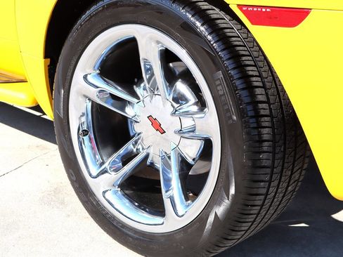 Used 2003 Chevrolet SSR w/ Preferred Equipment Group image 32