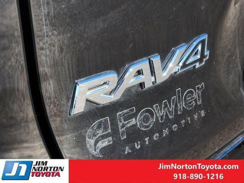 Used 2023 Toyota RAV4 SE AWD/4WD image 12
