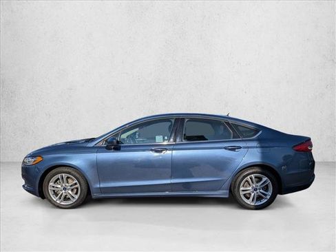 Used 2018 Ford Fusion SE w/ Fusion SE Technology Package image 8