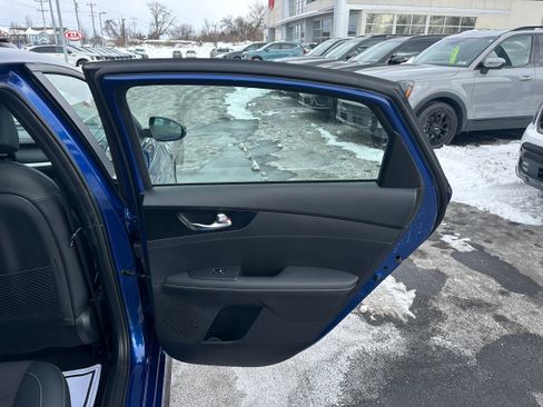 Used 2024 Kia Forte GT-Line w/ GT-Line Premium Package image 17