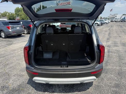 Used 2020 Kia Telluride LX AWD/4WD image 8