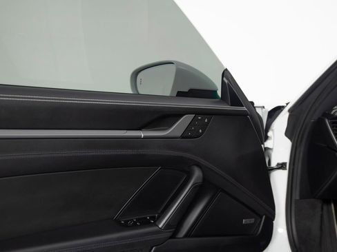 Certified 2022 Porsche 911 Carrera 4 AWD/4WD image 19