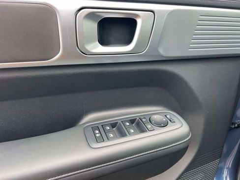 Certified 2025 Hyundai Santa Fe SEL image 16