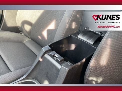 Used 2025 Toyota Corolla LE image 29