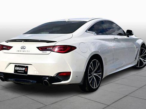 Used 2018 INFINITI Q60 3.0t Luxe w/ Sensory Package 3.0T Luxe image 11