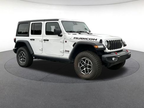 Used 2024 Jeep Wrangler Unlimited Rubicon AWD/4WD image 8