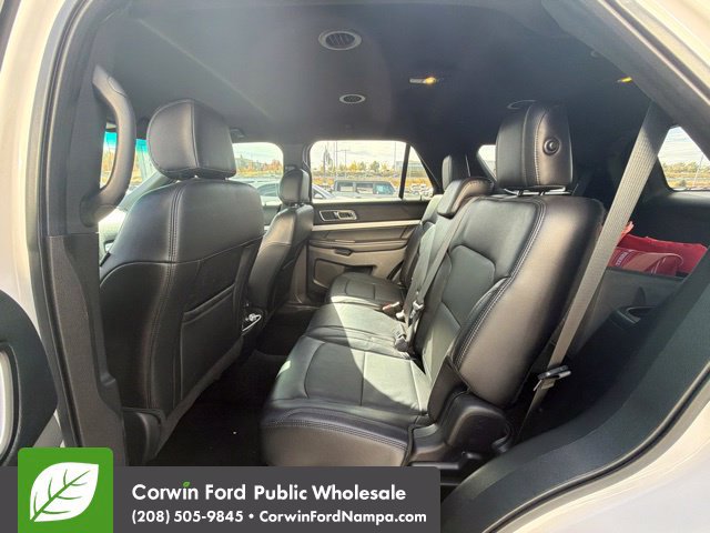 Used 2016 Ford Explorer XLT w/ Equipment Group 202A FWD image 8