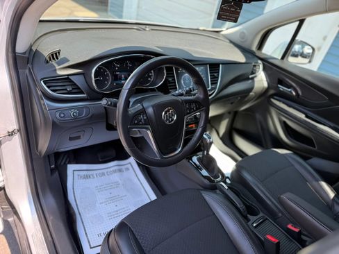 Used 2019 Buick Encore Preferred AWD/4WD image 9