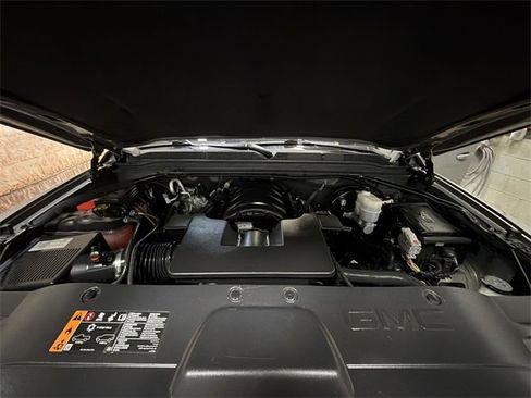 Used 2019 GMC Yukon SLE w/ SLE Value Package image 27