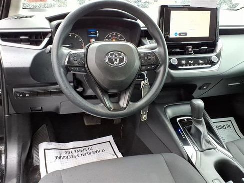 Used 2023 Toyota Corolla LE FWD image 15