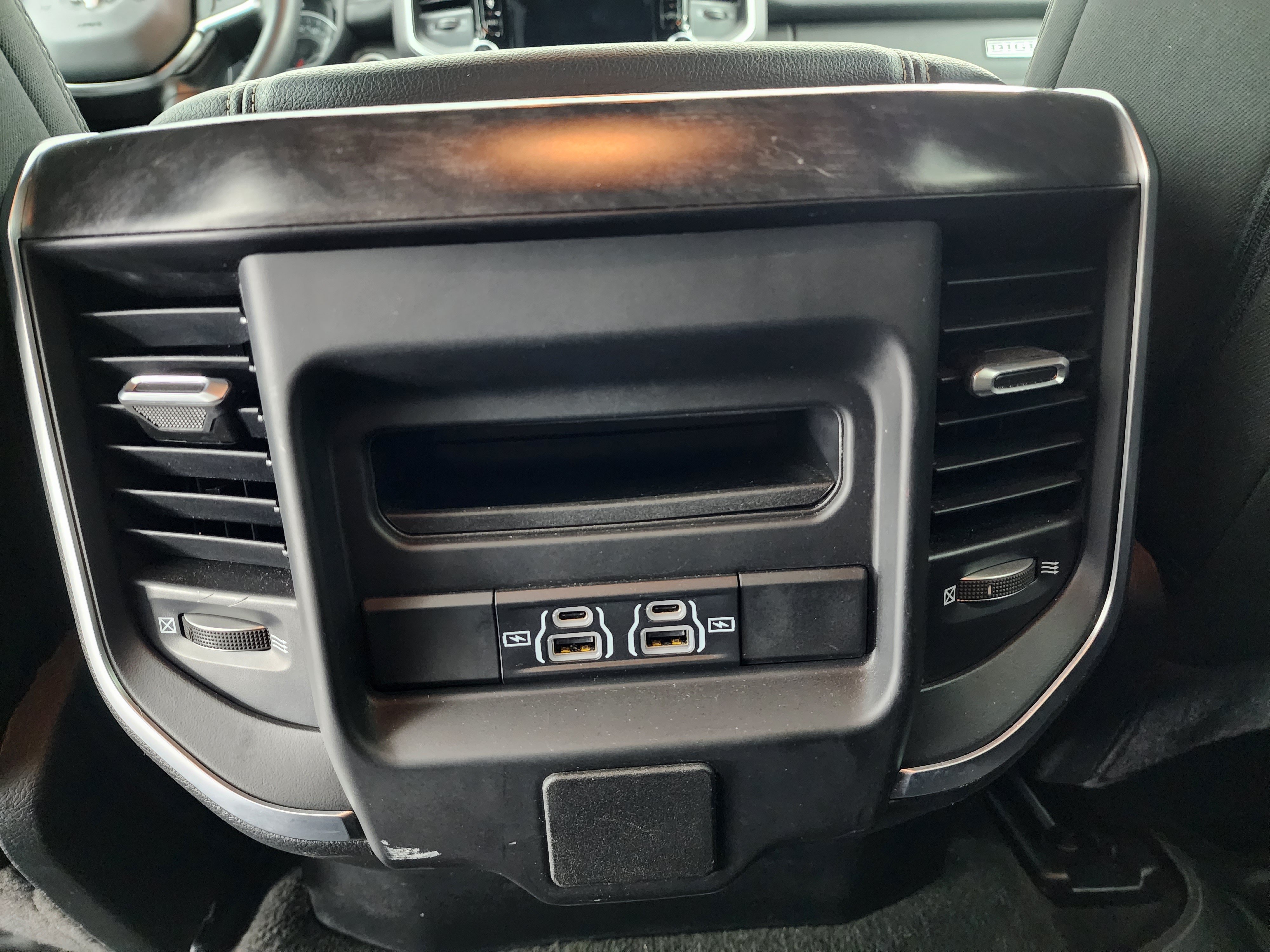 Used 2024 RAM 1500 Big Horn AWD/4WD image 40