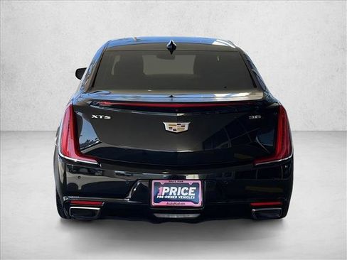 Used 2019 Cadillac XTS Luxury image 8