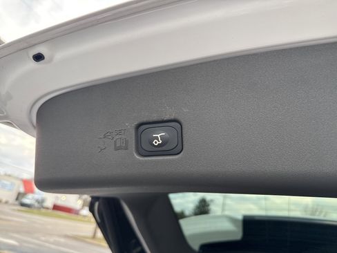 Used 2024 Lincoln Nautilus Premier w/ Equipment Group 102A image 53