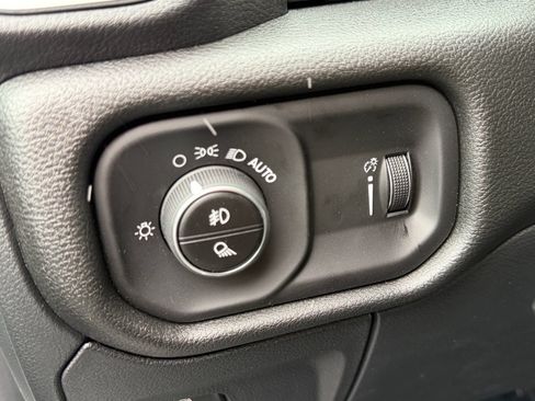New 2026 RAM 1500 Express AWD/4WD image 20