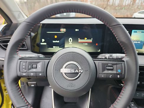 New 2026 Nissan Kicks SR w/ Cold Weather Package image 18