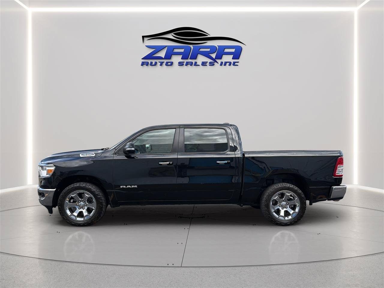 Used 2020 RAM 1500 Big Horn AWD/4WD image 4