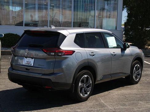 Certified 2024 Nissan Rogue SV AWD/4WD image 10