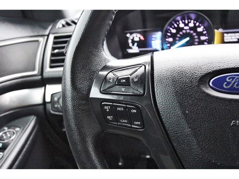 Used 2019 Ford Explorer XLT w/ Equipment Group 202A image 24