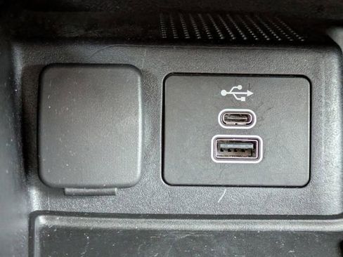 Certified 2025 Ford Bronco Sport Outer Banks w/ Outer Banks Tech Package+ AWD/4WD image 23