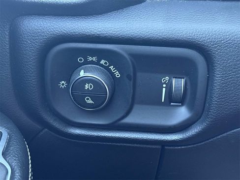 Used 2024 RAM 2500 Big Horn image 25