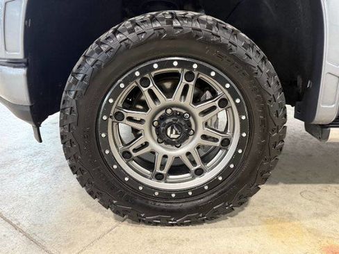 Used 2019 Chevrolet Silverado 1500 High Country image 35