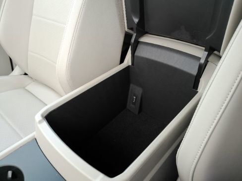 Used 2021 Volkswagen Atlas SE w/ Panoramic Sunroof Package FWD image 52