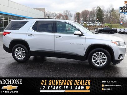 Used 2021 Chevrolet Traverse LT