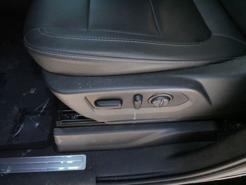 Used 2021 GMC Sierra 1500 SLT w/ SLT Convenience Package image 20