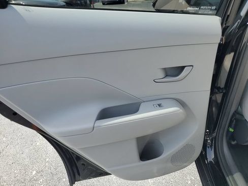 Certified 2024 Hyundai Kona SEL FWD image 28