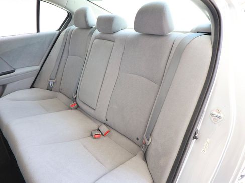 Used 2013 Honda Accord LX image 21