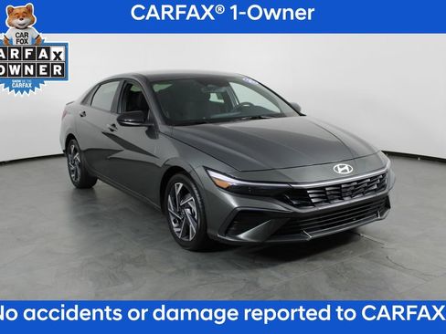 Certified 2025 Hyundai Elantra Sport FWD image 5