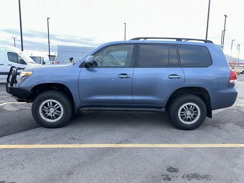 Used 2011 Toyota Land Cruiser image 1