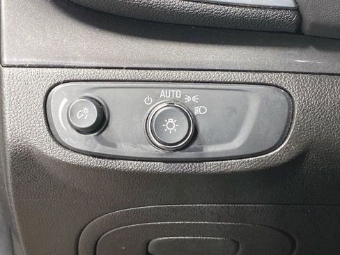 Used 2022 Buick Encore Preferred w/ Safety Package image 17