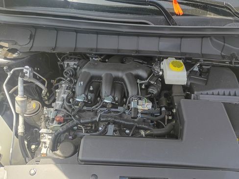 New 2026 Nissan Pathfinder SV image 32