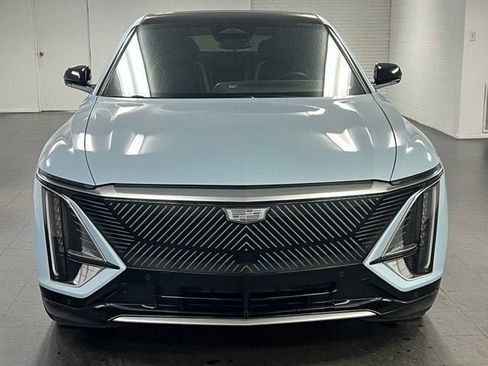 Certified 2024 Cadillac Lyriq Tech AWD/4WD image 9