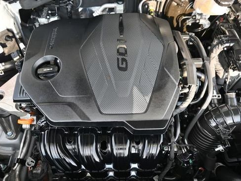 Used 2022 Kia Sorento S w/ Panoramic Sunroof Package image 17