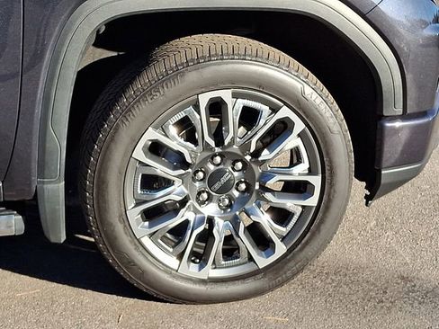 Used 2024 GMC Sierra 1500 Denali Ultimate image 11