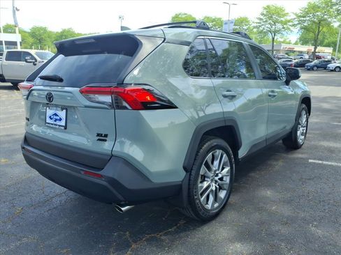 Used 2023 Toyota RAV4 XLE Premium AWD/4WD image 7