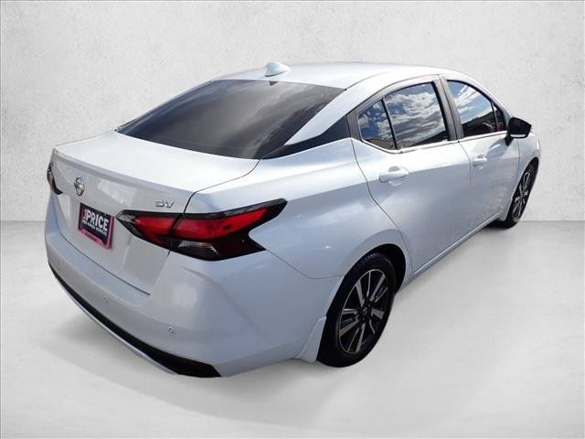 Used 2021 Nissan Versa SV FWD image 4