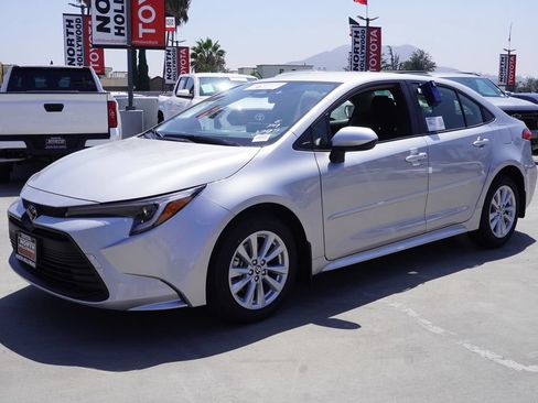 Certified 2026 Toyota Corolla LE w/ LE Premium Package FWD image 4