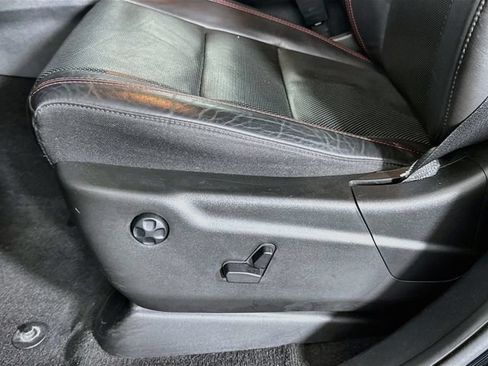 Used 2024 Dodge Durango GT AWD/4WD image 16