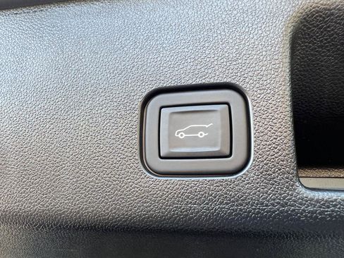Used 2024 Chevrolet Equinox EV LT FWD image 24