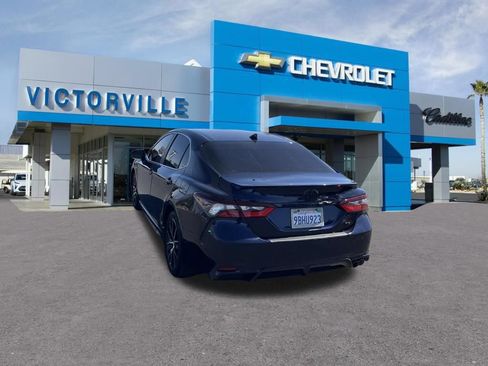 Used 2022 Toyota Camry SE w/ Carpet Mat Package (TMS) FWD image 8