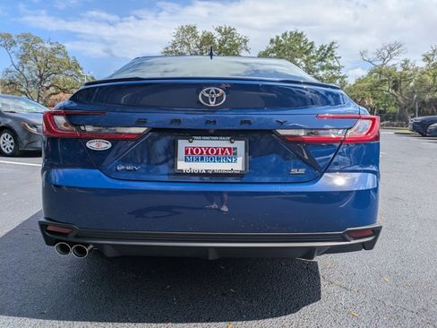 New 2026 Toyota Camry SE FWD image 5